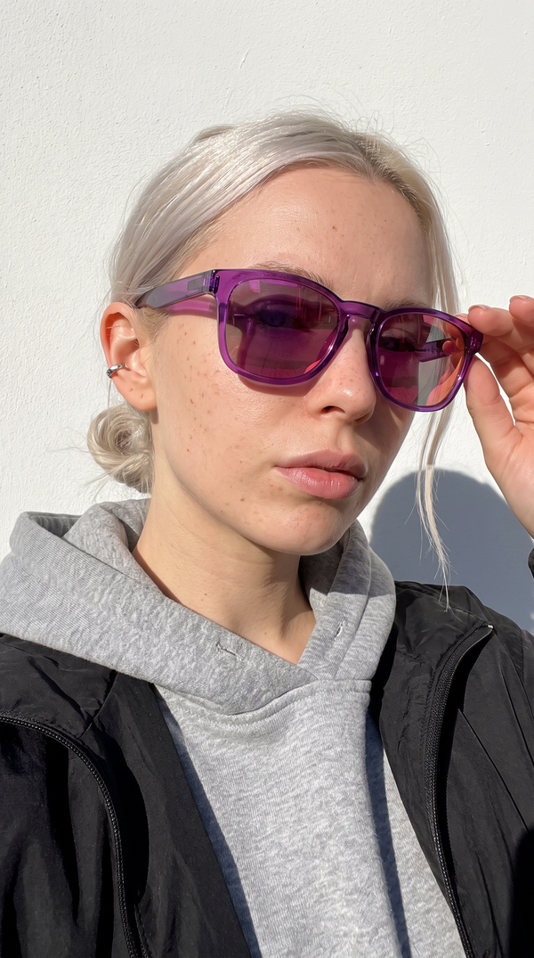 Loft sunglasses, seen on the move