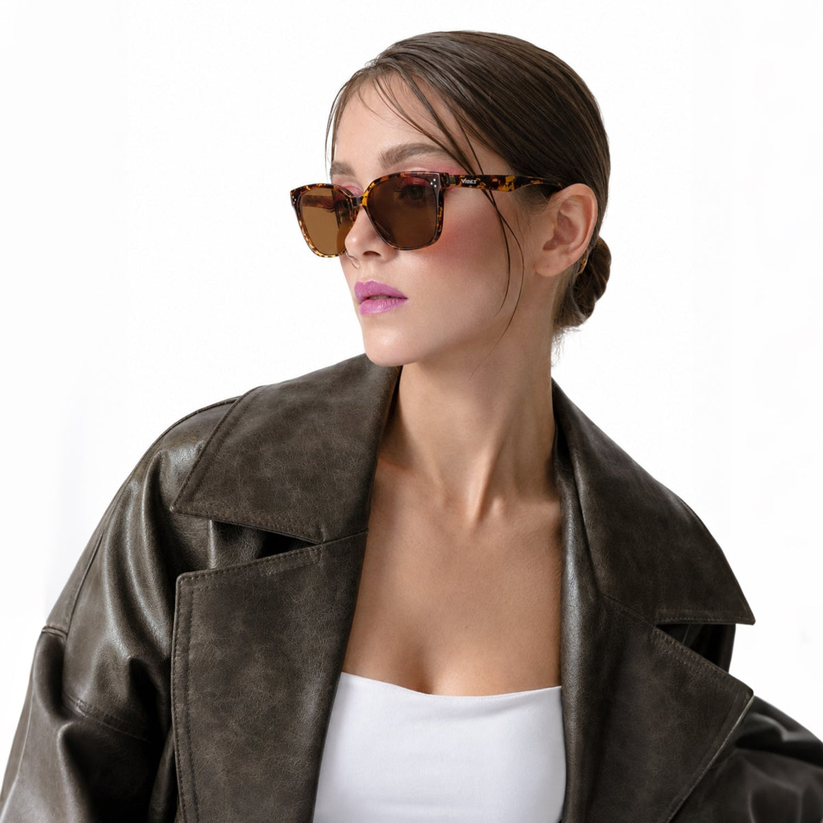 Vesper oversized square sunglasses in Tea / Tortoise, tea lens on tortoise frame, side view